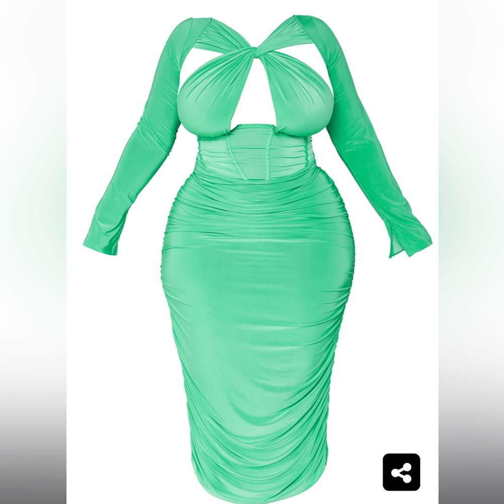 BNWT‼️‼️ Plus Bright Green Twist Front Bodycon Dress💚💚💚